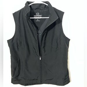 ScotteVest black women’s RFID travel vest